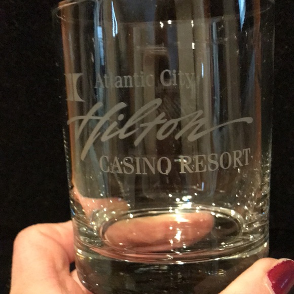 Set of 4 Tumblers - Atlantic City Hilton Casino Resort - Picture 4 of 6